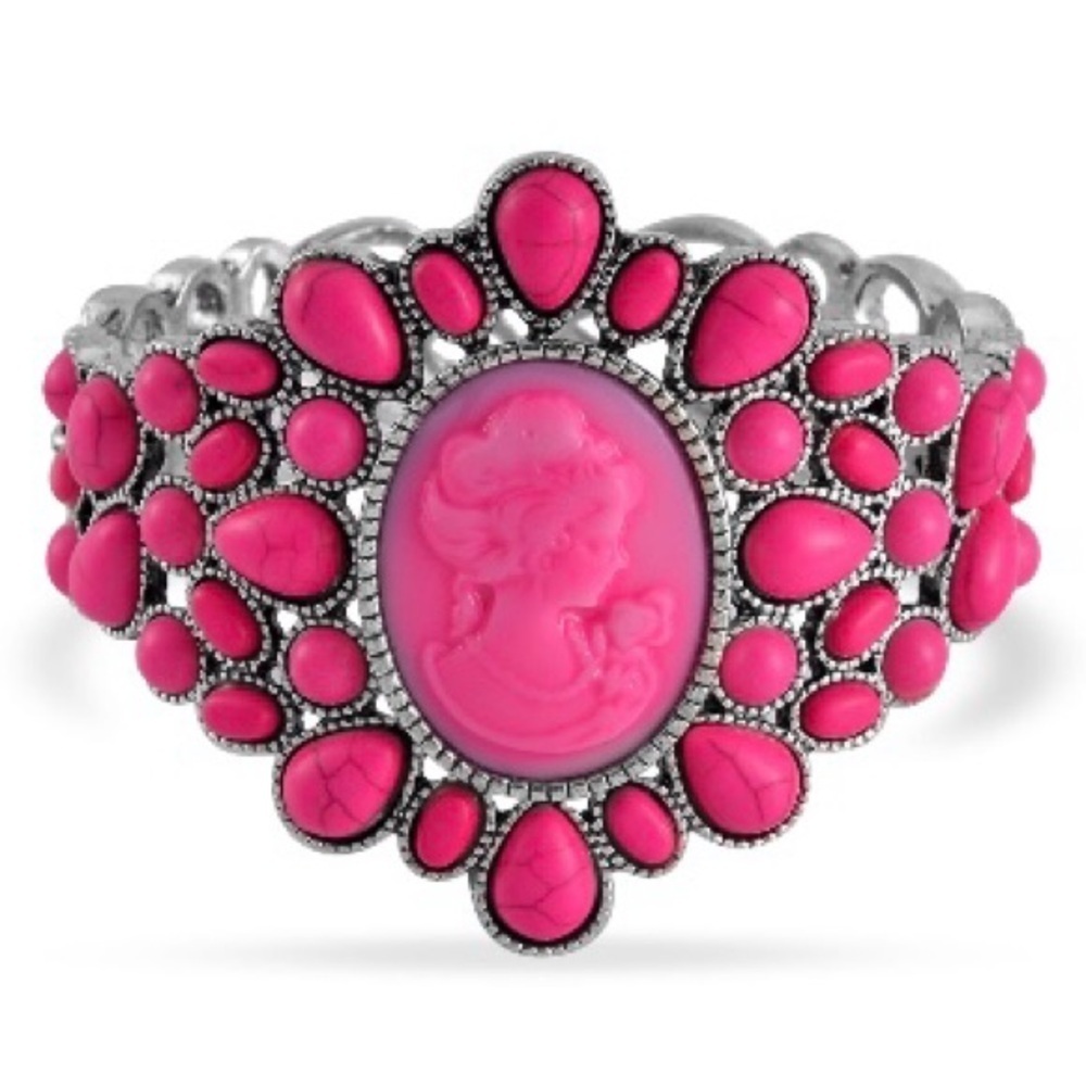 Incredible Pink Howlite Cameo Bangle Bracelet in Silvertone (7.0 In) 26.00 ctw